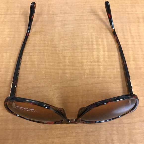 ❌SOLD❌NEW! Relativity sunglasses - Picture 3 of 4